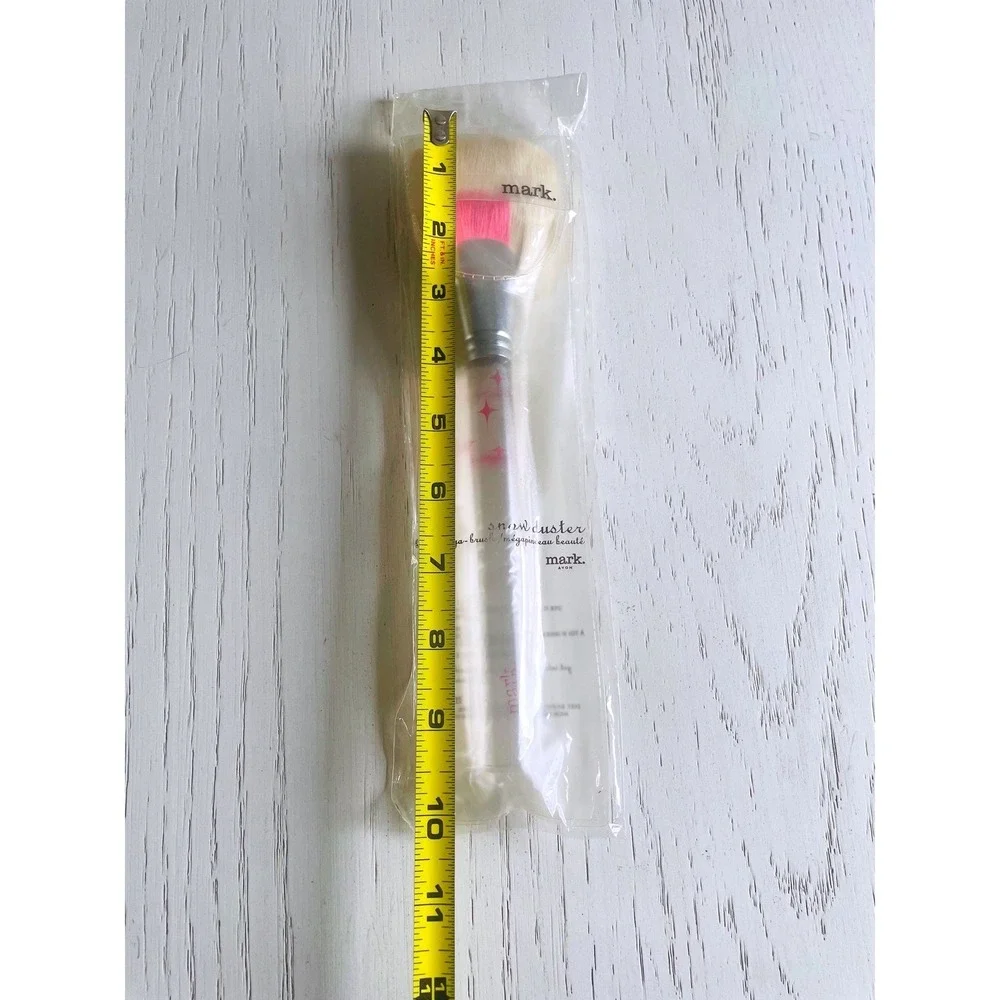 Mark Avon‎ Snow Duster Makeup Brush Foundation Powder Application Beauty Tool